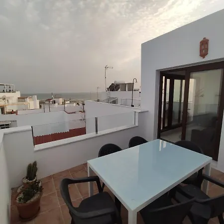 Atico Duplex Tranquilo Vistas Al Mar Centro De Conil Lägenhet *