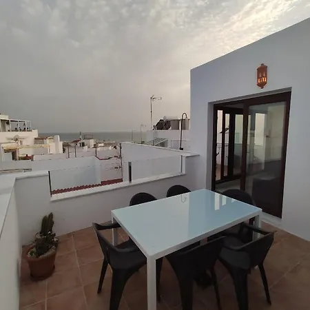 Atico Duplex Tranquilo Vistas Al Mar Centro De Conil * Коніль-де-ла-Фронтера